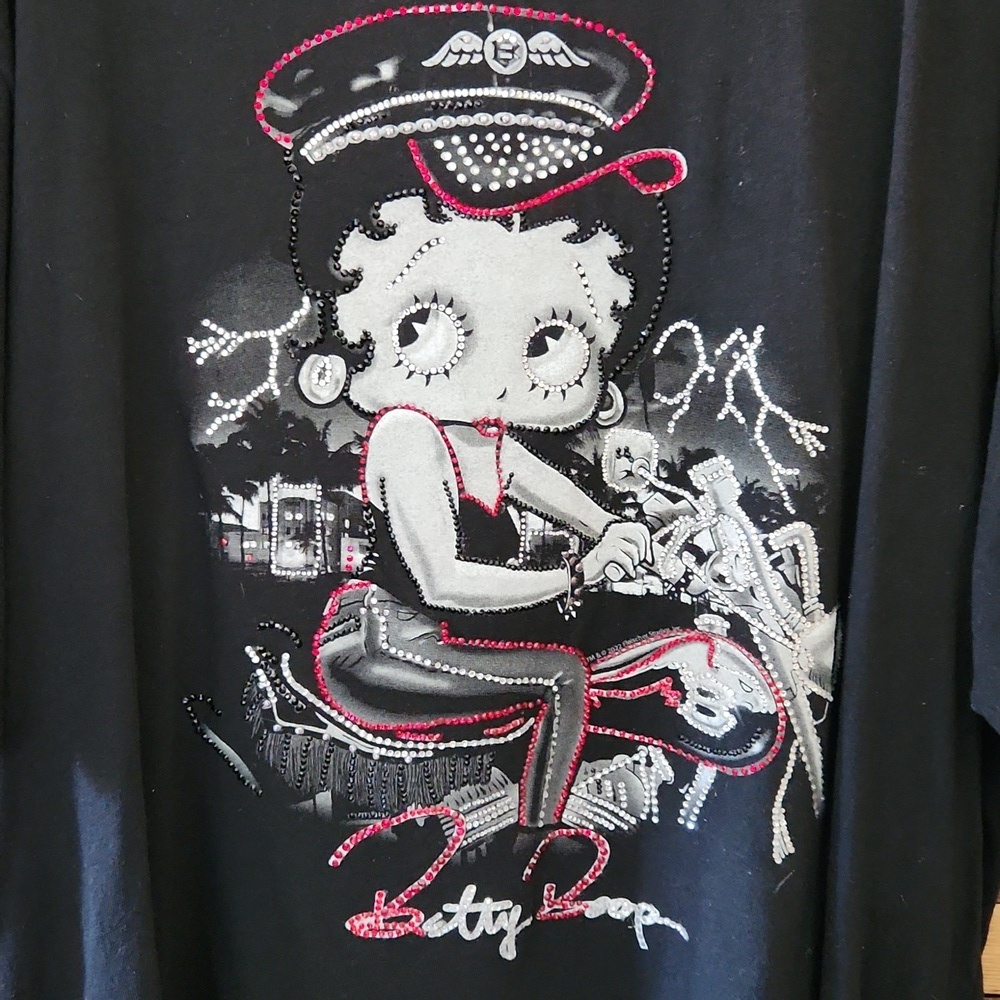 NWT! Betty boop diamond detail